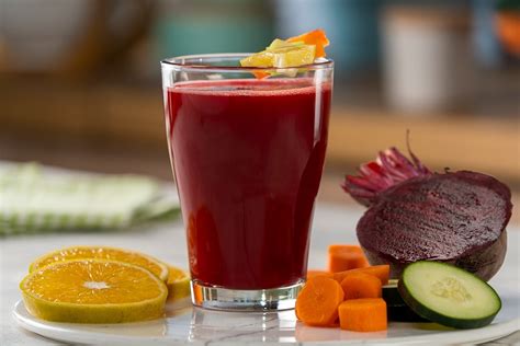 Jugo De Betabel Con Zanahoria Rico En Vitamina A Y C