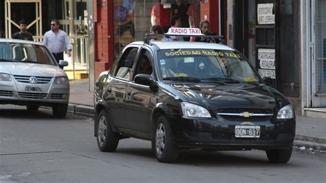 Aplicaciones De Viajes En La Ciudad De Santa Fe Ante El Intento