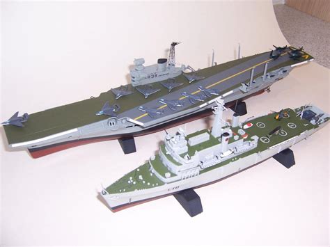 HMS Victorious/ HMSFearless 1/600 Airfix | iModeler