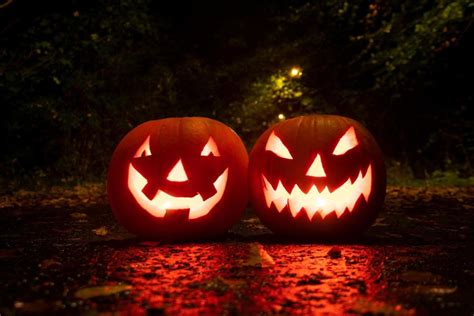 13 Amazingly Spooky And Creative Pumpkin Carvings And Jack O Lanterns Made By Edinburgh People