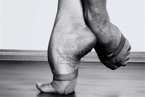 Evolution of a dancer: Exercises for feet strength and flexibility