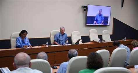 Agradece D Az Canel A Cient Ficos Y Expertos De La Salud Aporte Al Pa S