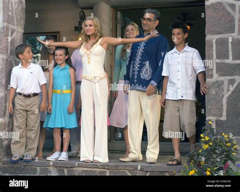 CHEAPER BY THE DOZEN 2 ALEXANDER CONTI, [?], CARMEN ELECTRA, JAIME KING ...