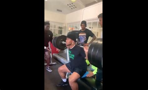 Latest video of Saquon Barkley doing box squats proves he's an absolute ...