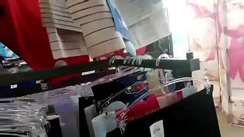 In Negozio Un Gioco Davvero Super Fetish Pieno Di Sorprese E Di Cose Estreme XVIDEOS