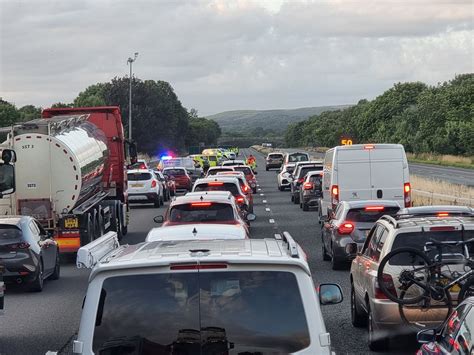 Two Dead In M6 Crash That Closed Motorway For Nine Hours Itv News Granada