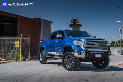 2016 Toyota Tundra 20x10 Xd Wheels Xd 811 Machine Lip Black Inserts