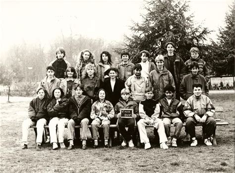 Photo de classe 4ème Rose de 1989 Collège E Bichat Copains d avant