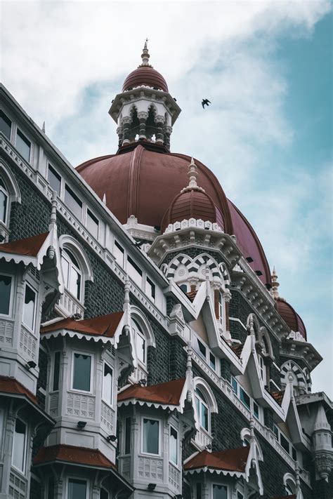 Majestic Dome of Taj Mahal Palace at Twilight · Free Stock Photo