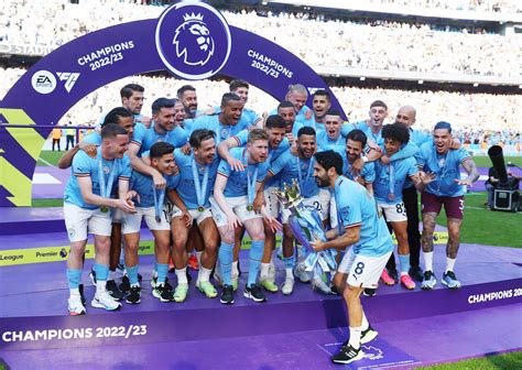 Haaland và dàn sao Man City ăn mừng vô địch đầy cảm xúc