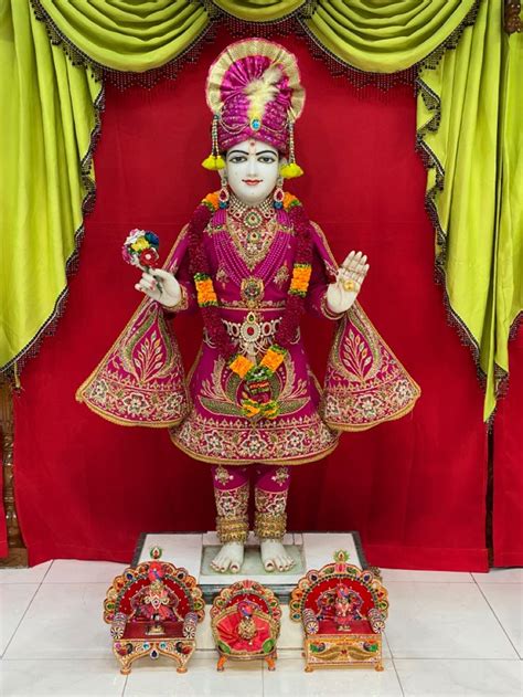 Pin By Pinner On Swaminarayan Mandir Downey US Fashion Style