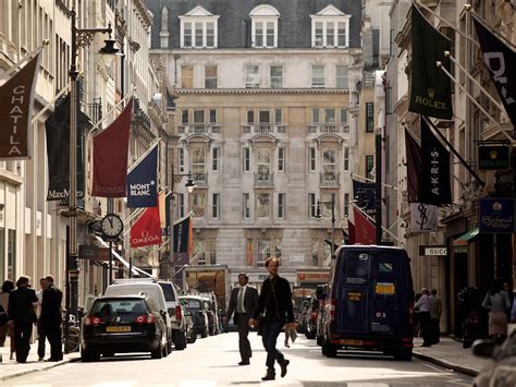 NEW BOND STREET OVERTAKES CHAMPS ÉLYSÉES TO BECOME WORLD’S THIRD MOST