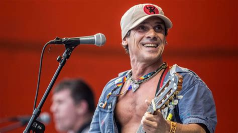 Manu Chao Cumple 60 Años Una Vida De Música Viajes Y Compromiso Social