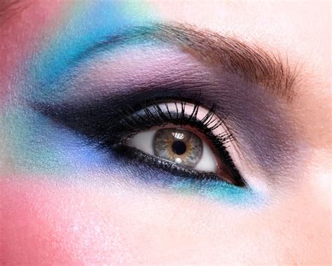 Free Photo Closeup Woman Eyes With Beautiful Fashion Bright Blue Makeup