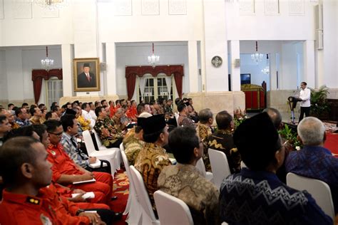 Presiden Tegaskan Copot Pangdam Dan Kapolda Jika Gagal Atasi Kebakaran