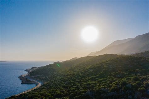 View of a Mountain During Sunrise · Free Stock Photo