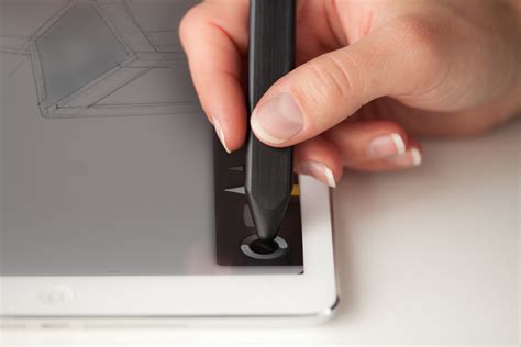 Pencil Meets Paper Fiftythree S New Stylus For Ipad Joins