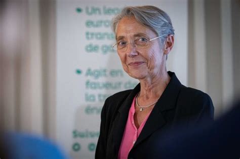 Elisabeth Borne En Couple Avec Une Femme La Première Ministre Répond à La Rumeur Closer