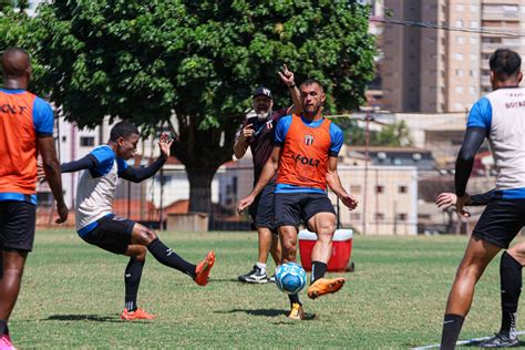 Dson Cari S Destaca Jogo Coletivo E Diz Que Gol Pelo Botafogo Sp