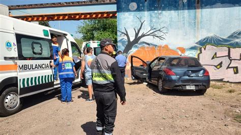 Una mujer denunció que su ex quiso matarla chocando el auto contra un