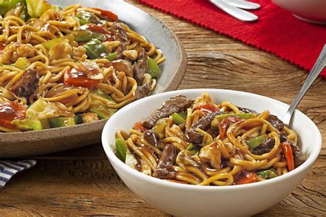 Aprenda Como Fazer Yakisoba De Carne Simples Em Casa