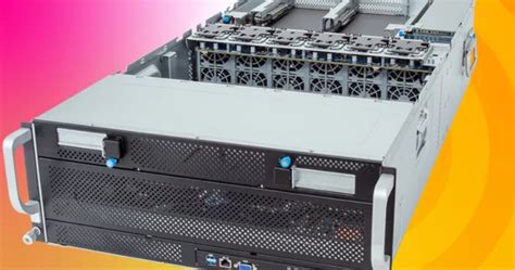 Показан компьютер с восемью картами NVIDIA RTX и двумя процессорами AMD ...