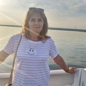 Ирина, 50 лет, по знаку зодиака Козерог хочет познакомиться с парнем в ...