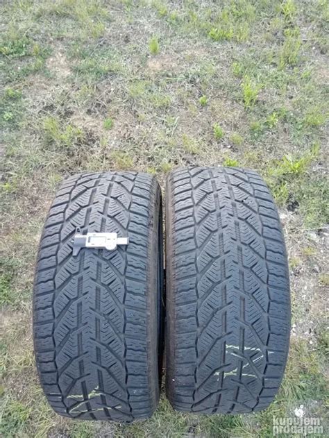 235 40 18 Tigar vinter zimske oko 6mm dot 2019 - KupujemProdajem