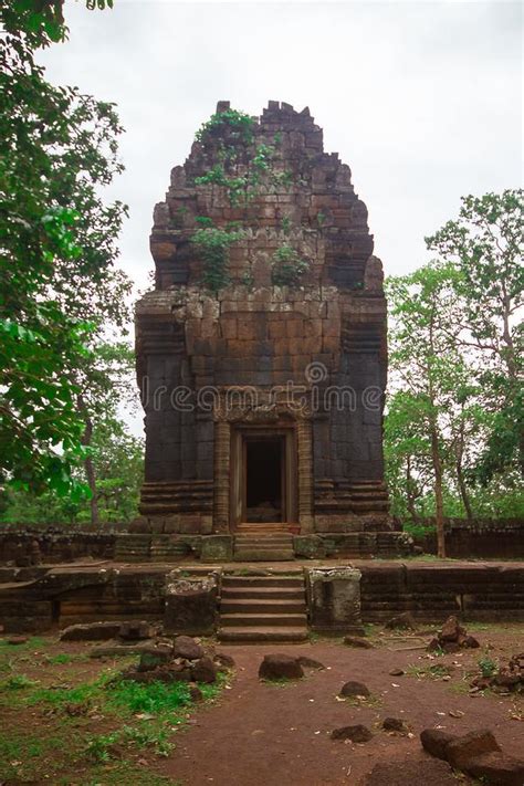 Koh Ker Um Castelo Antigo Que Seja O Territ Rio Do Passado Foto De