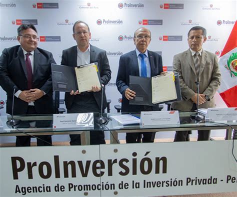 Firma de contratos de concesión de proyectos IcaPoroma y Cáclic Jaén