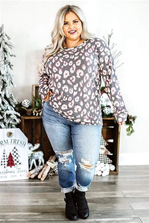 See Latest Trends In Curvy Tops From Glitzy Girlz Plus Size Boutique Plus Size Outfits