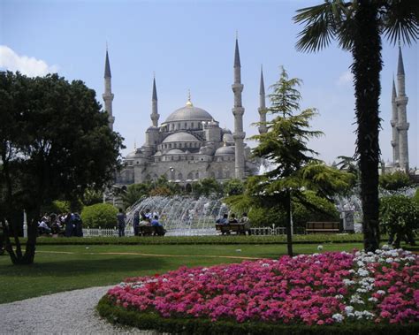 blue mosque sultan ahmet camii istanbul turkey youramazingplacescom
