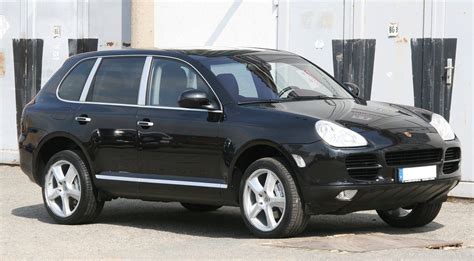 2004 Porsche Cayenne S - 4dr SUV 4.5L V8 AWD auto