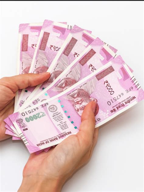 Rbi Withdraws Rs 2000 Denomination Notes Know All Details News9 Live