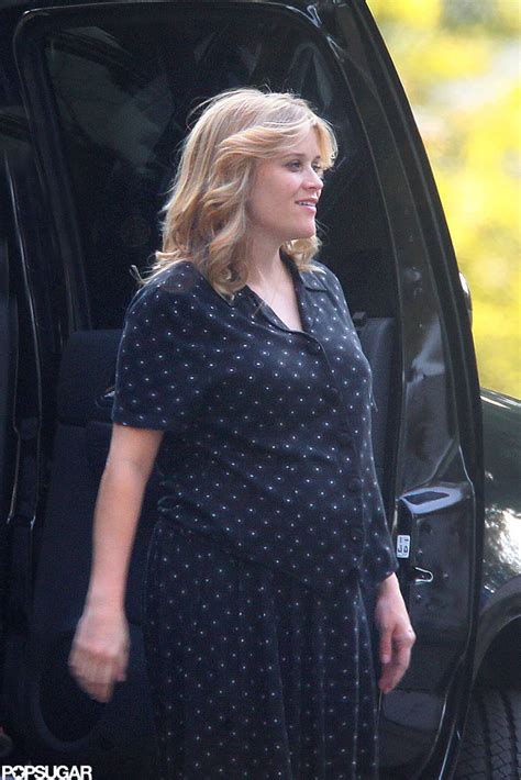 Pregnant Reese Witherspoon On Set In Atlanta Pictures Popsugar Celebrity