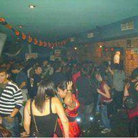 Clausuran fiesta privada ilegal donde había 50 menores