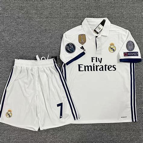 Форма футбольная Real Madrid - купить с доставкой по выгодным ценам в ...