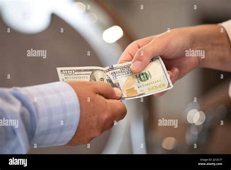 Money And Investing Hi Res Stock Photography And Images Alamy
