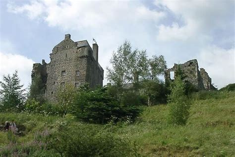 Neidpath Castle Scottish Country Dance Instructions