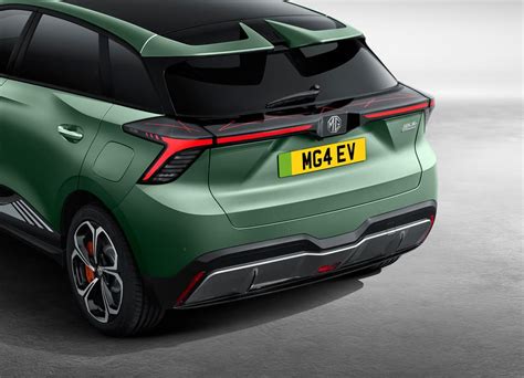 MG 4 XPOWER: Fast and curious ... super car acceleration at a bargain ...