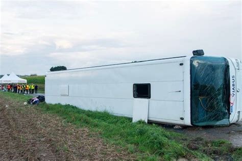 Accident De Car Scolaire En Seine Et Marne Le Conducteur Dit Qu Il A