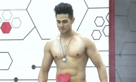 Shirtless Movies & TV : Priyank Sharma : Splitsvilla X