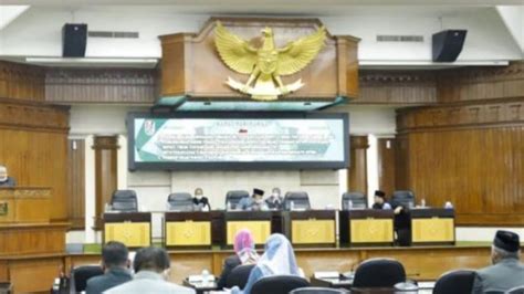 Dua Anggota Positif Covid Dprd Tuban Nekat Gelar Rapat Paripurna