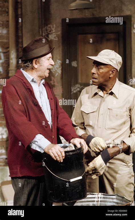 CHICO AND THE MAN, (from left): Jack Albertson, Scatman Crothers, 1974 ...