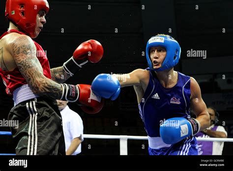 Sport 2010 Commonwealth Games Day Four Delhi Stock Photo Alamy