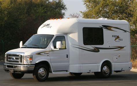 Born Free's 20-Foot Mini Motorhome - Travel & Road Test - Truck Trend