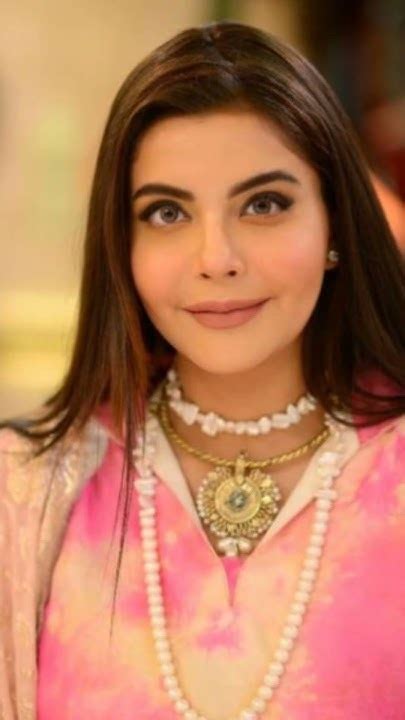 Nida Yasir Beautiful Pic Song Youtube