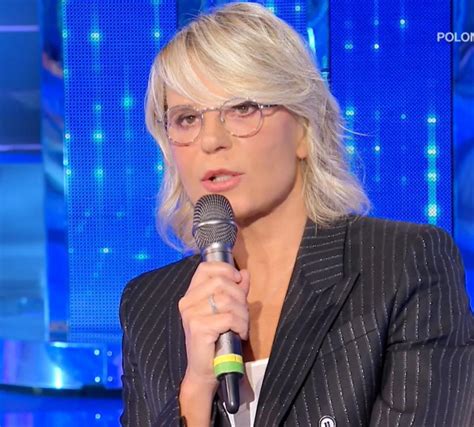 Maria De Filippi Il Gesto Per Sabrina Ferilli Lavoro E Vacanze