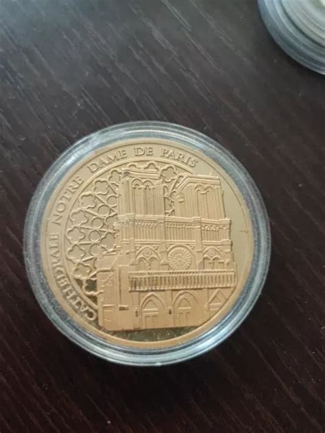 MÉDAILLE 40 MM Cathédrale Notre Dame De Paris Souvenir Et Patrimoine