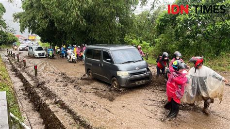 Mensos Jalur Lahar Dingin Gunung Marapi Akan Dianalisis